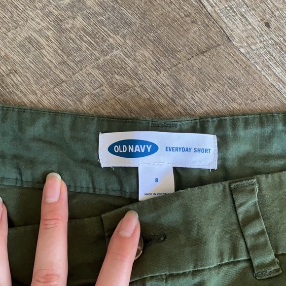 Womens shorts - Picture 2 of 2